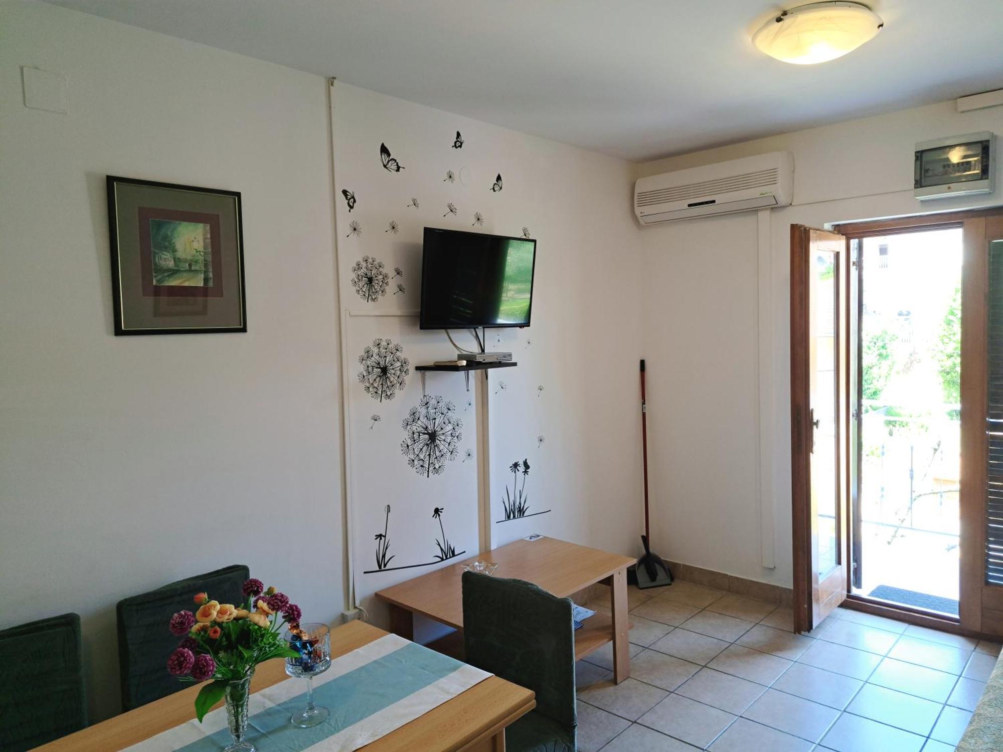 Apartments 1000 Flowers Stari Grad  Habitación foto